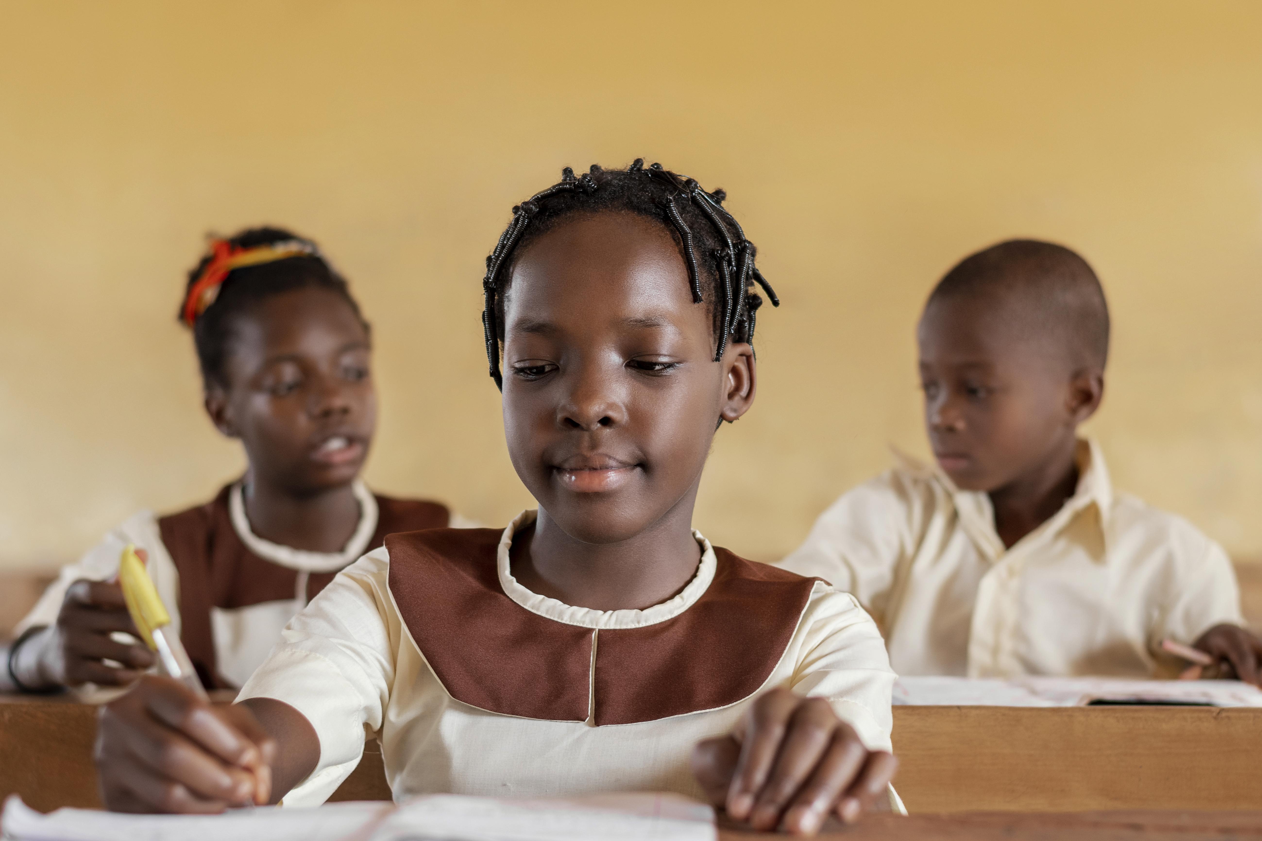 L.A. SCHOOL II, ISUA-AKOKO Hero Image